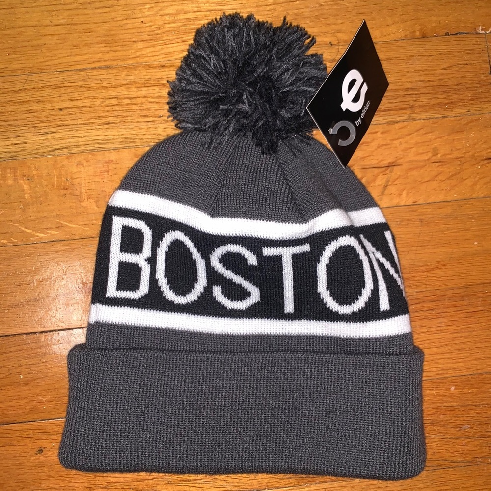 NWT Boston Bruins Knit Beanie